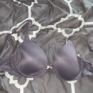 Victoria Secret T-shirt bra 32D